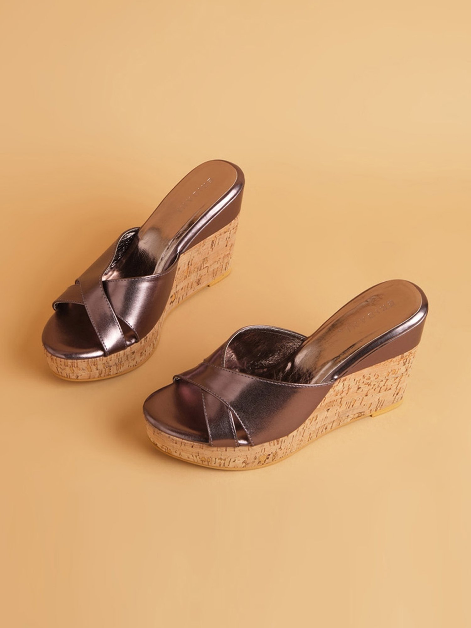 Eridani Women's Adelita Gun Metal Cross Strap Wedges