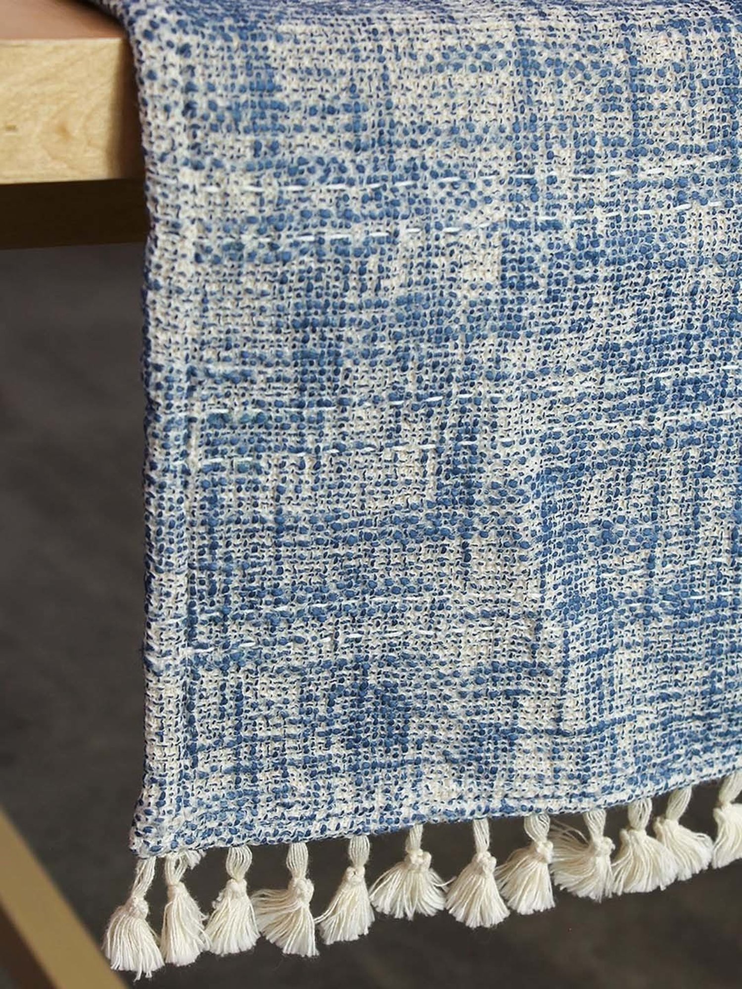 House This Arabian Sea Textured Blue 180 TC Cotton Runner