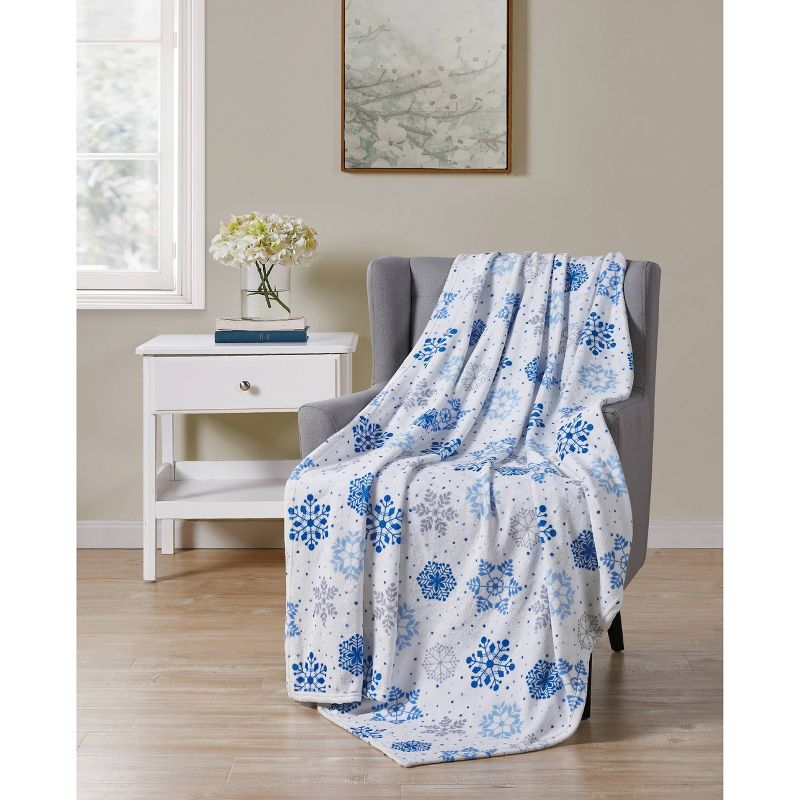 50"x60" Snowflake Printed Throw Blanket Blue - VCNY