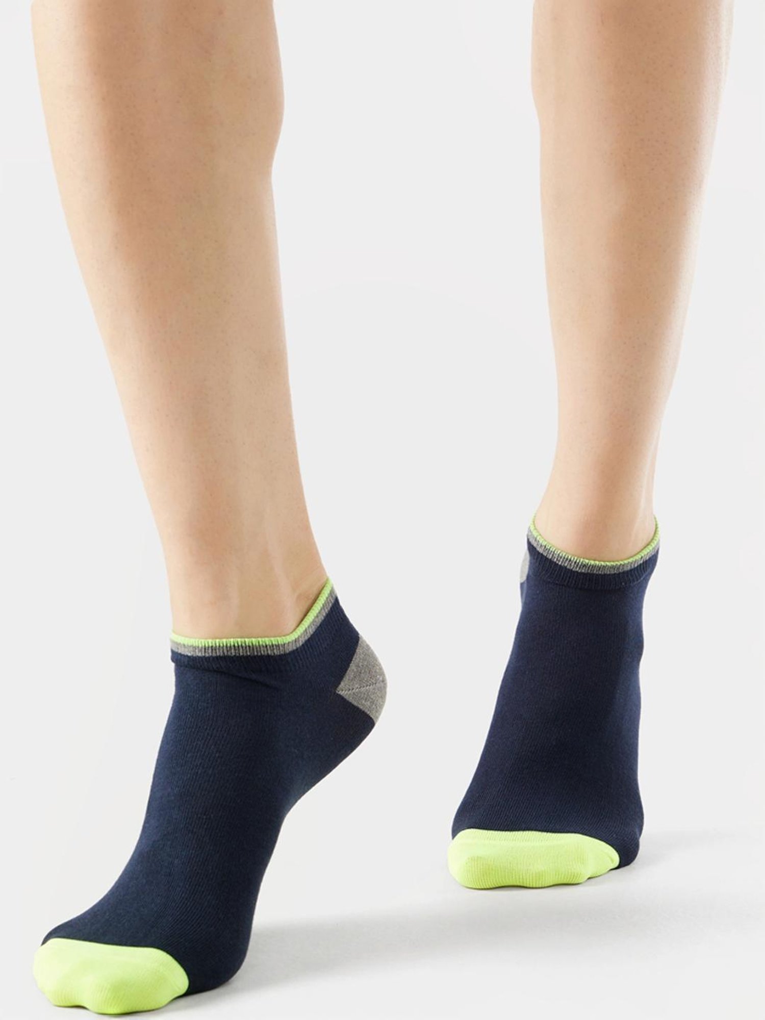 Jockey 7052 Blue Cotton Crew Length Socks with Stay Fresh Treatment - Pack of 2 (Pattern May Vary)