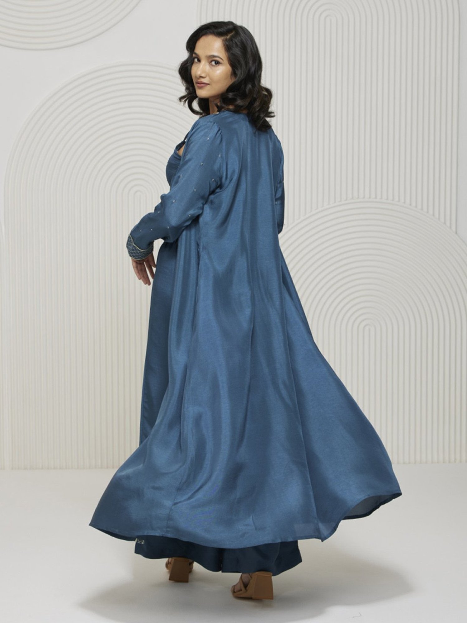 Artagai Liason Blue Romancing Aari Crop Top And Wide Leg Trousers With Midi-Jacket