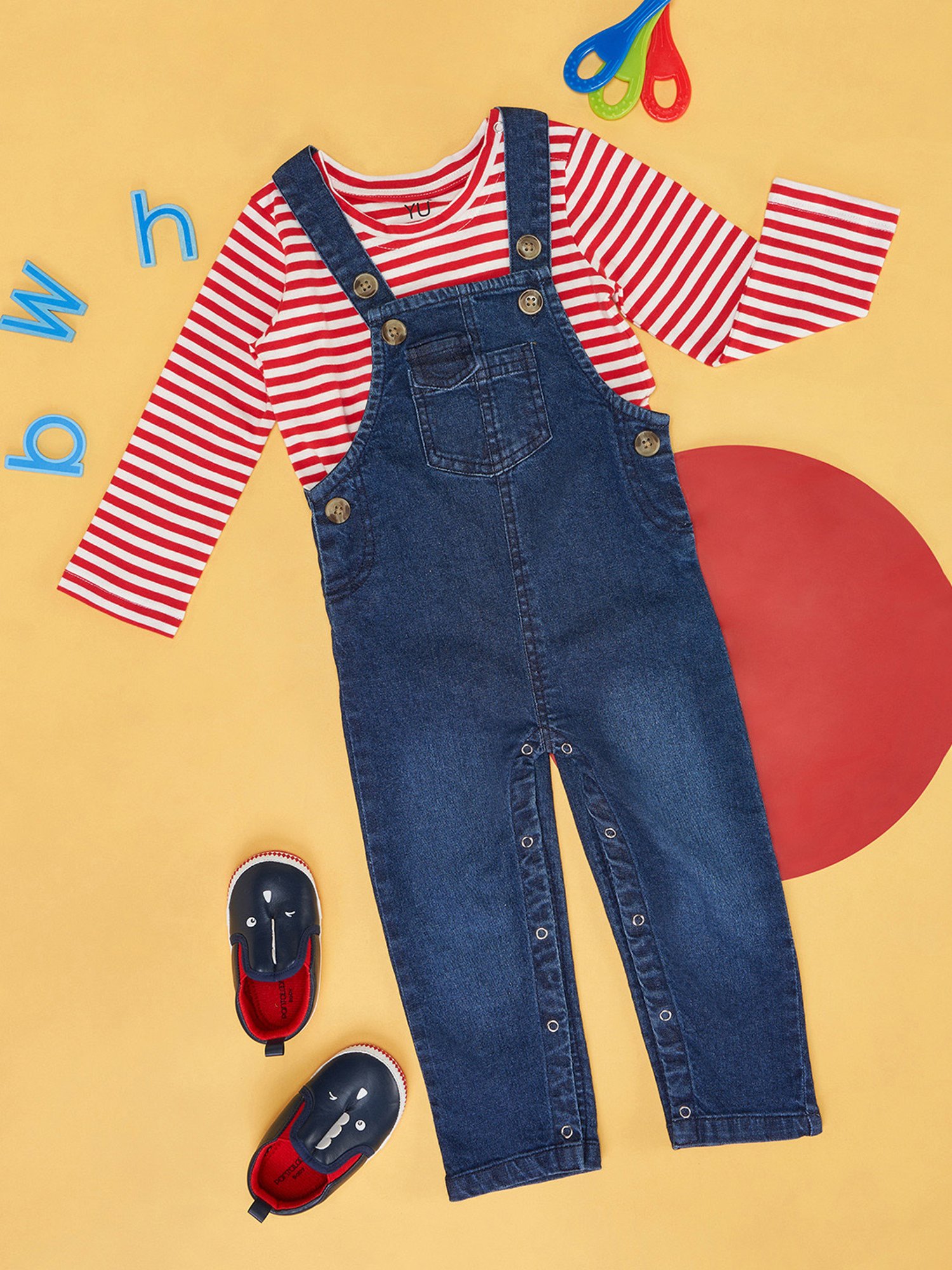 YU by Pantaloons Kids Blue Solid Full Sleeves T-Shirt with Dungaree