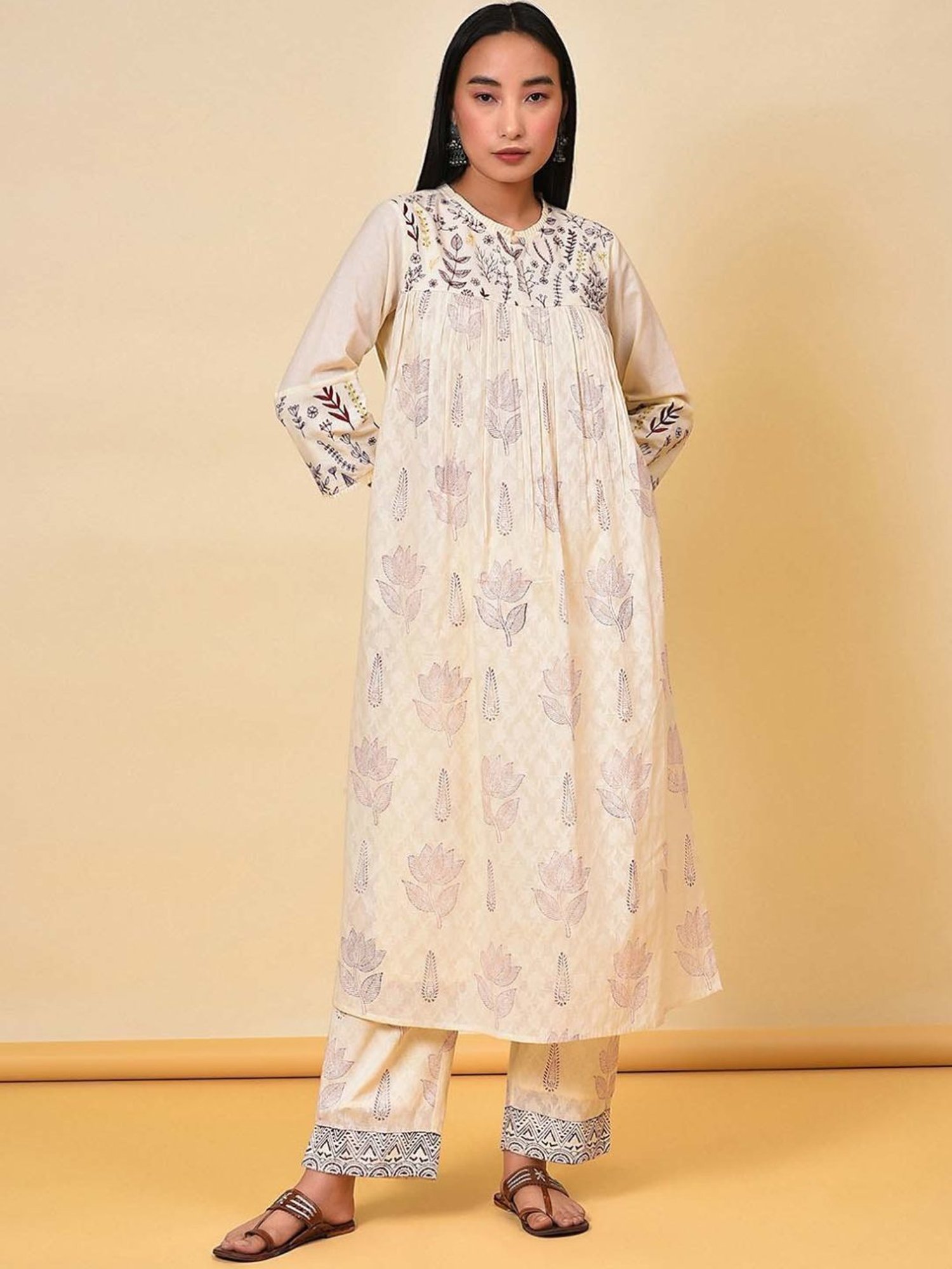 NUHH Susegad Lounge In The Ecru Kurta & Pant Set