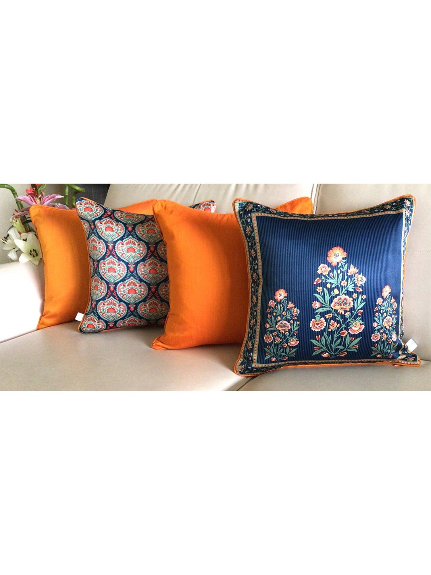 TARA Sparkling Homes Baghs of Gulmarg Blue Polycotton Printed Cushion Cover
