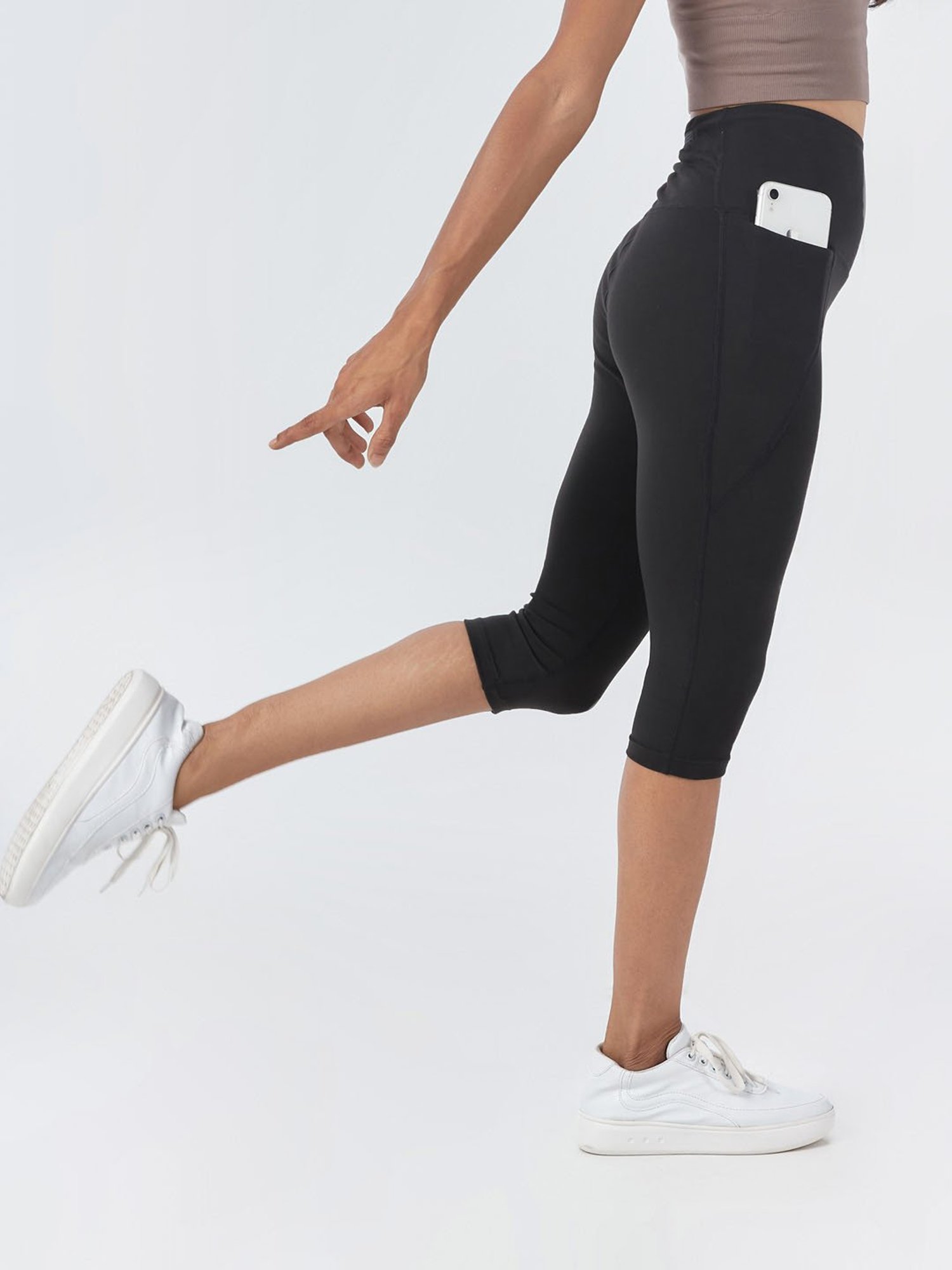 BlissClub Black The Ultimate Capris