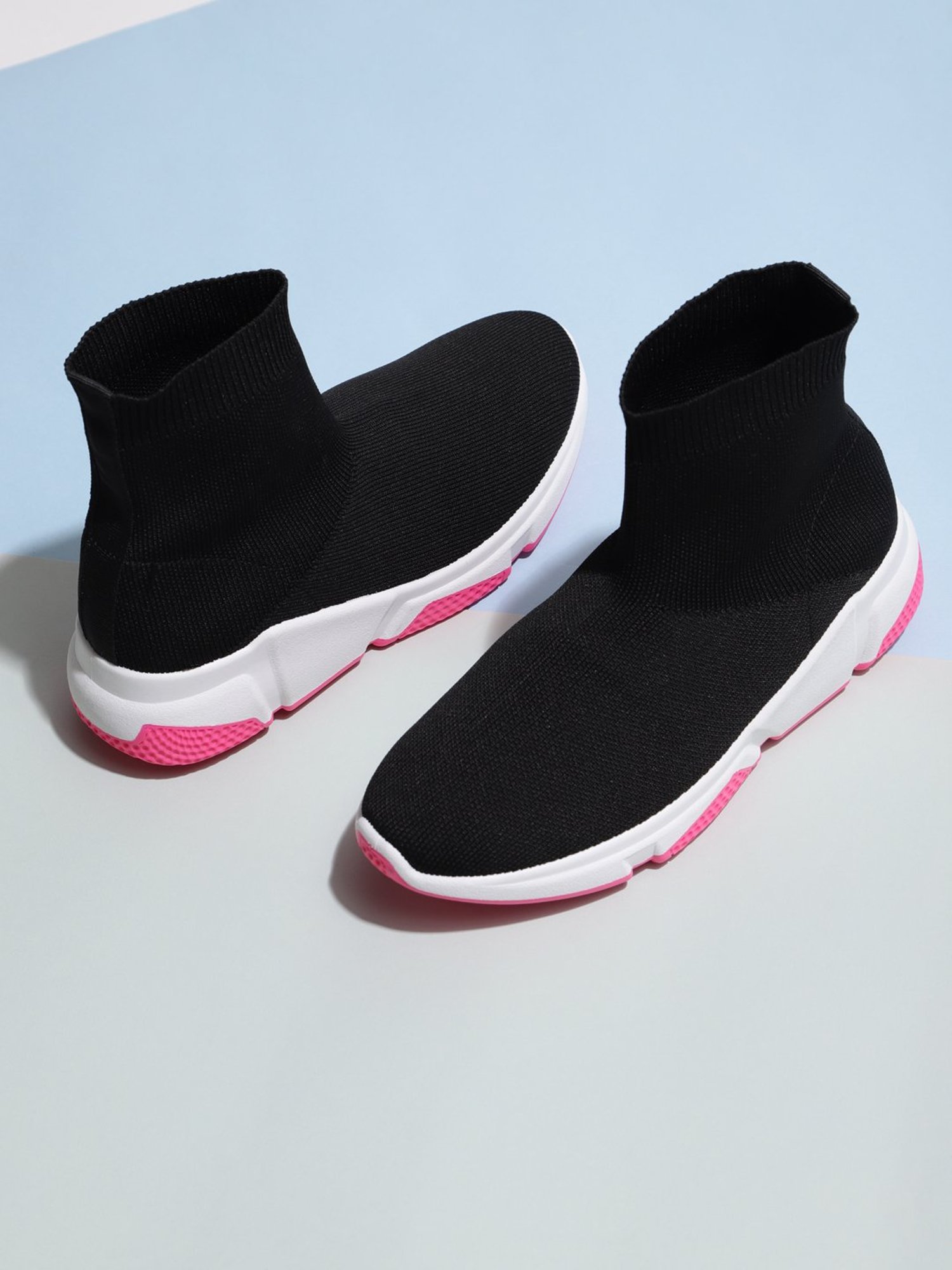Truffle Collection Women's Black Running Shoes