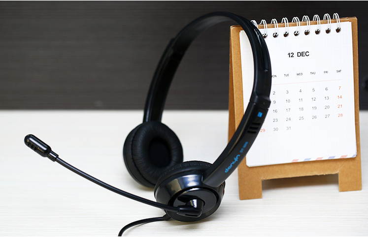 Koss RUK 50FP Full-Sized Stereophone with Leatherette Cushions for Enhanced Sound, Pink