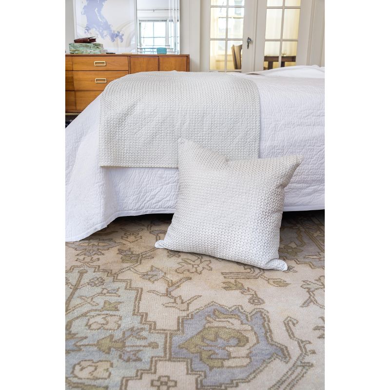 EY Essentials 20" x 20" Shimmer Woven Pillow