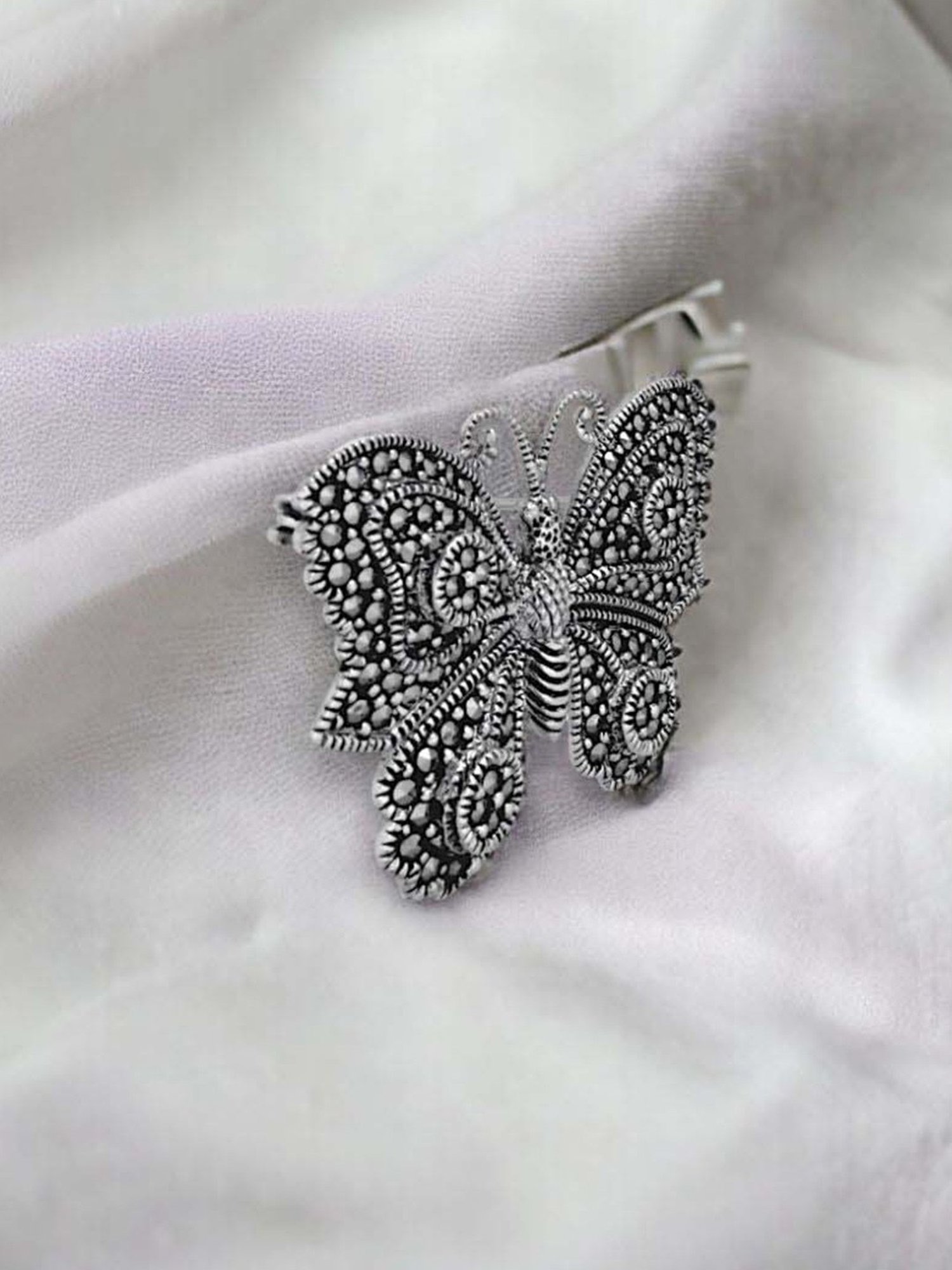Rihi by P.C. Chandra Jewellers 925 Silver Butterfly Brooch Cum Pendant for Unisex