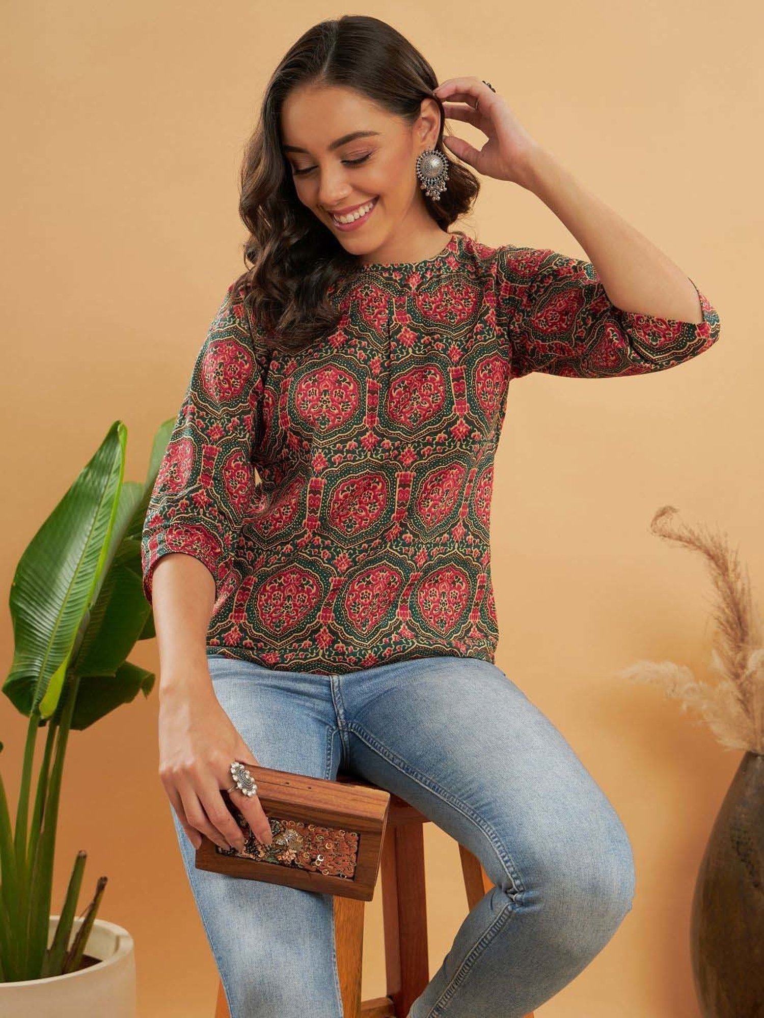 Inweave Green & Pink Printed Top