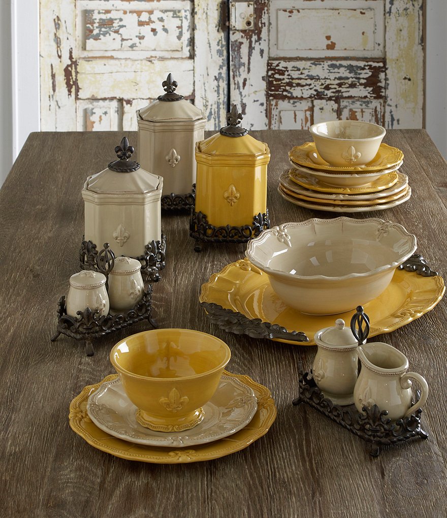 Artimino Fleur-de-Lis Canister