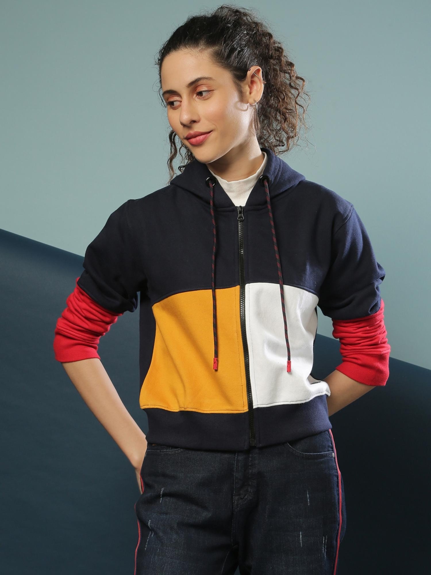 Campus Sutra Multicolor Regular Fit Hoodie