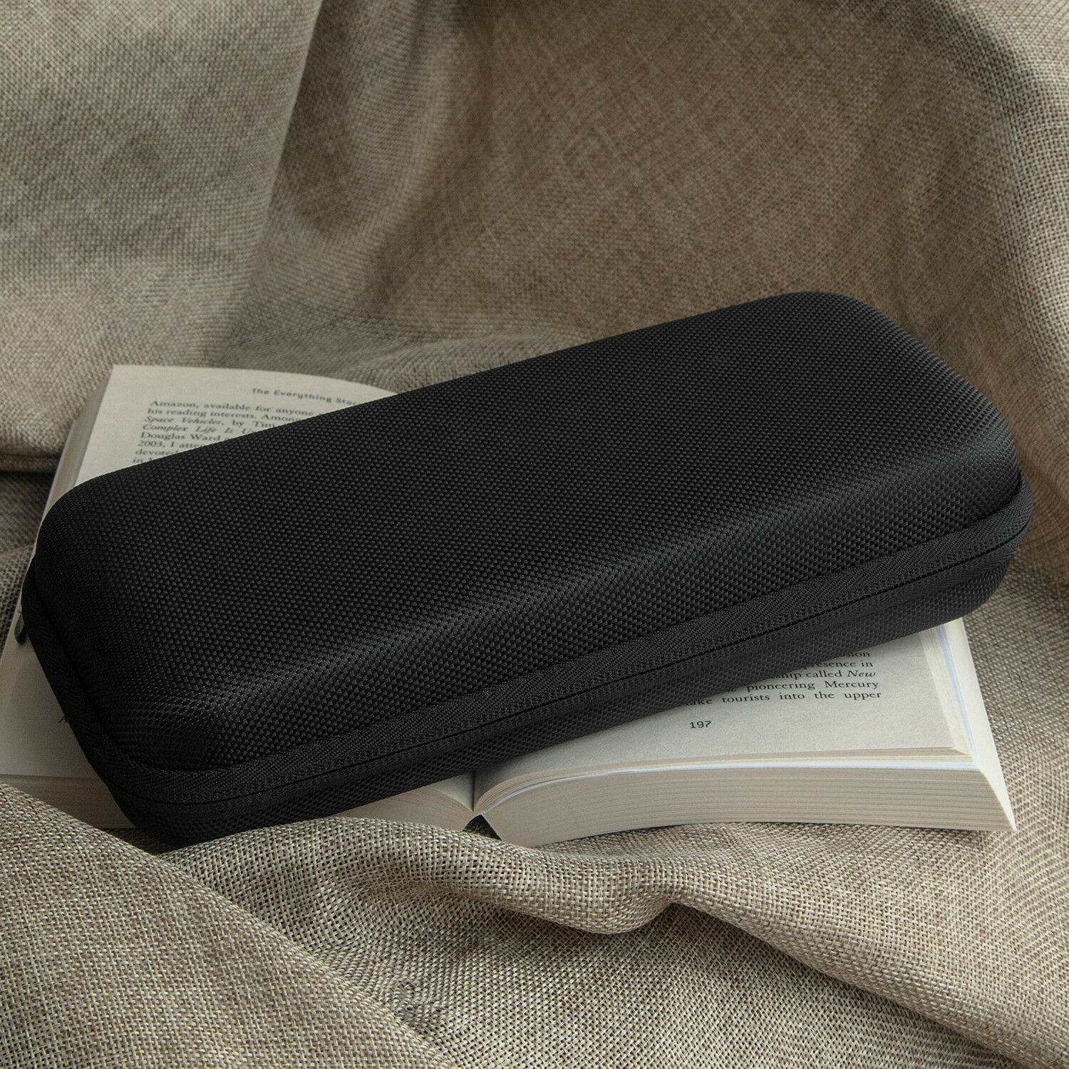 JETech Carrying Case for Nintendo Switch with 20 Game Cartridge Holders Black