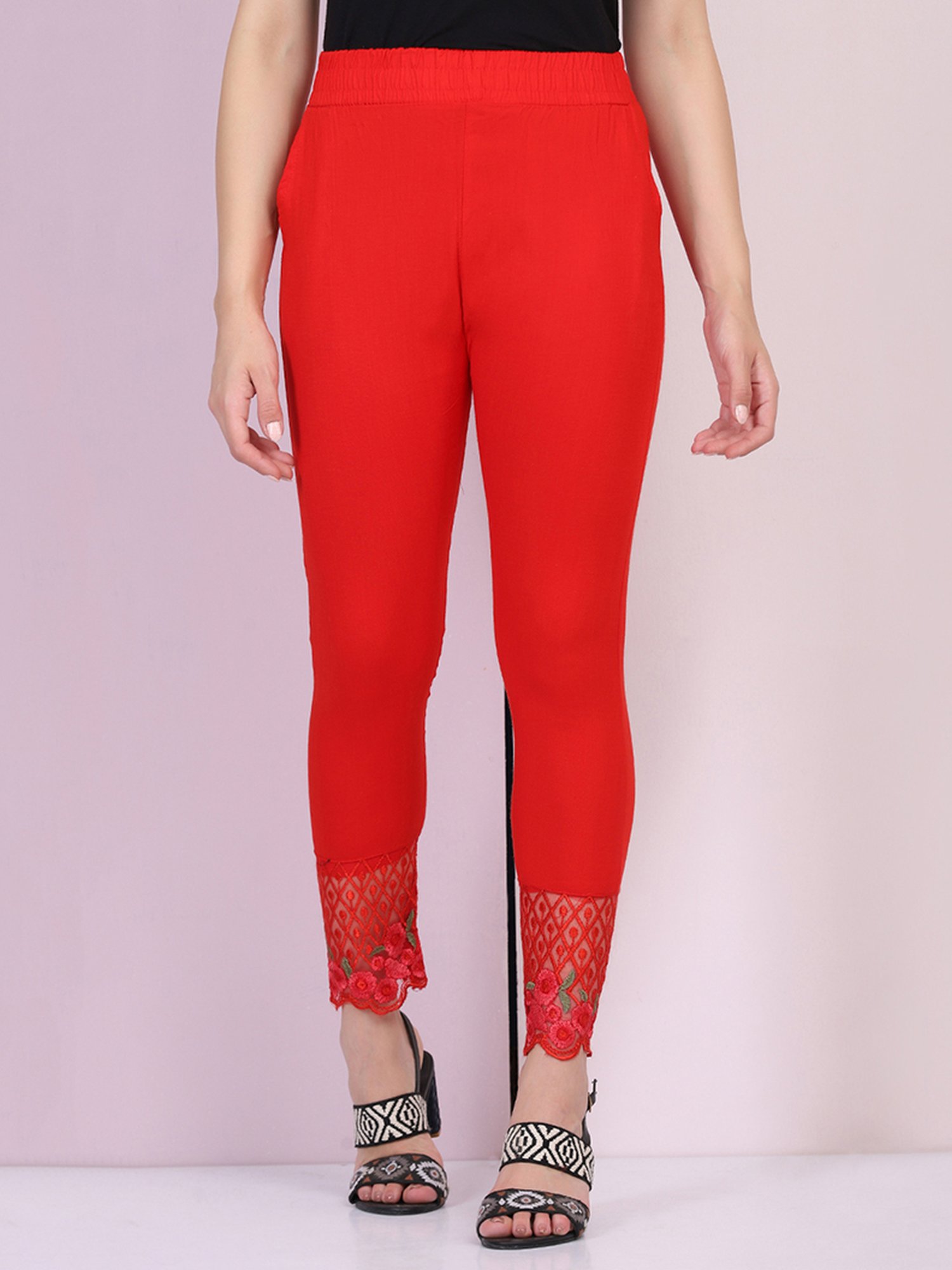 BUYNEWTREND Red Embroidered Leggings
