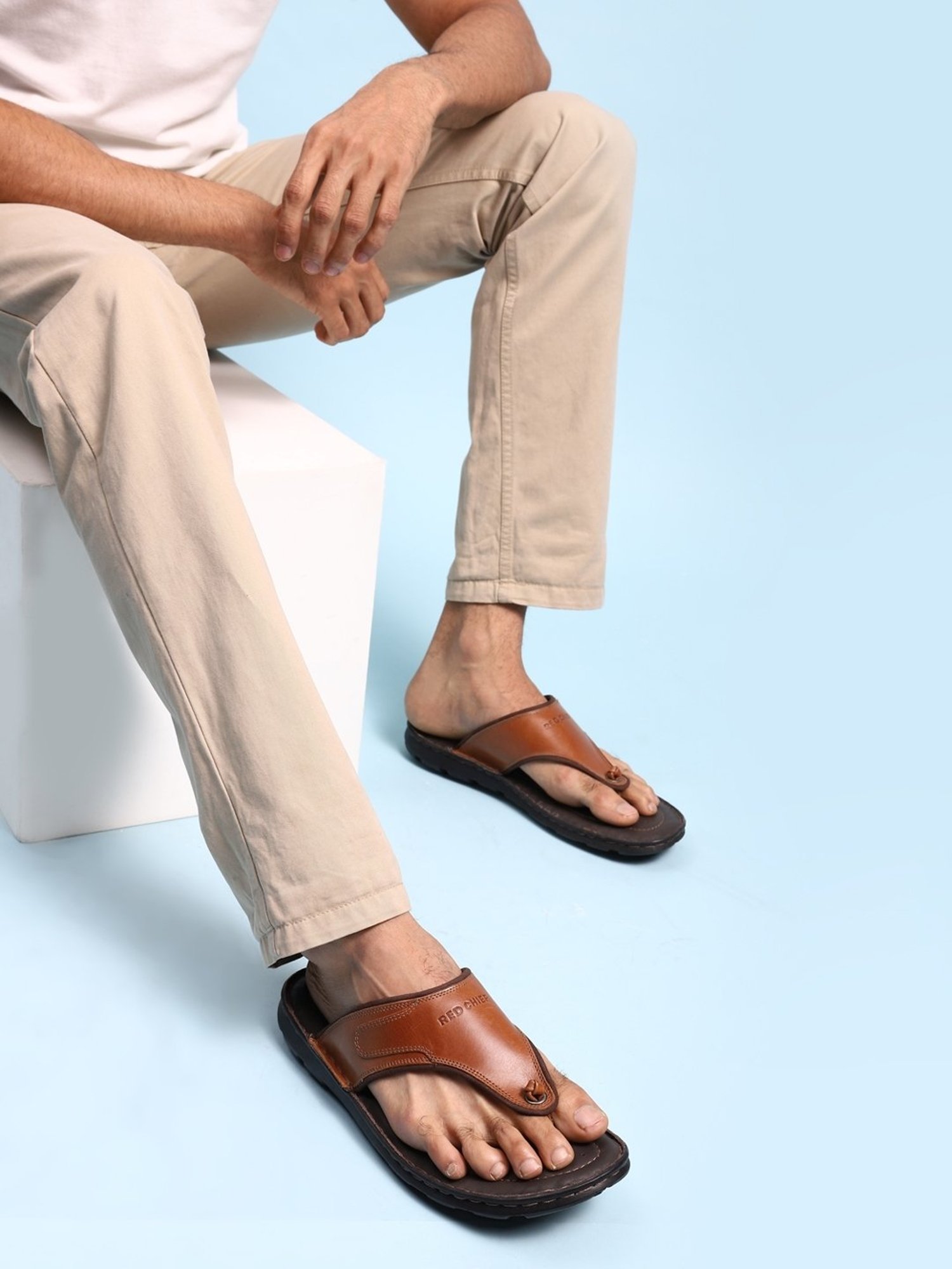 Red Chief Men's Brown Thong Sandals