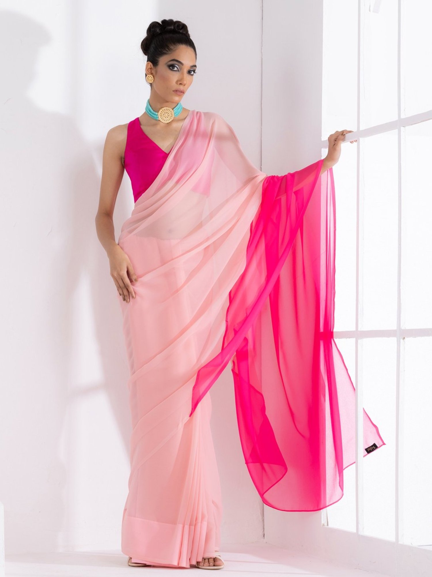 Swtantra Blush Pink Plain Saree With Unstitched Blouse