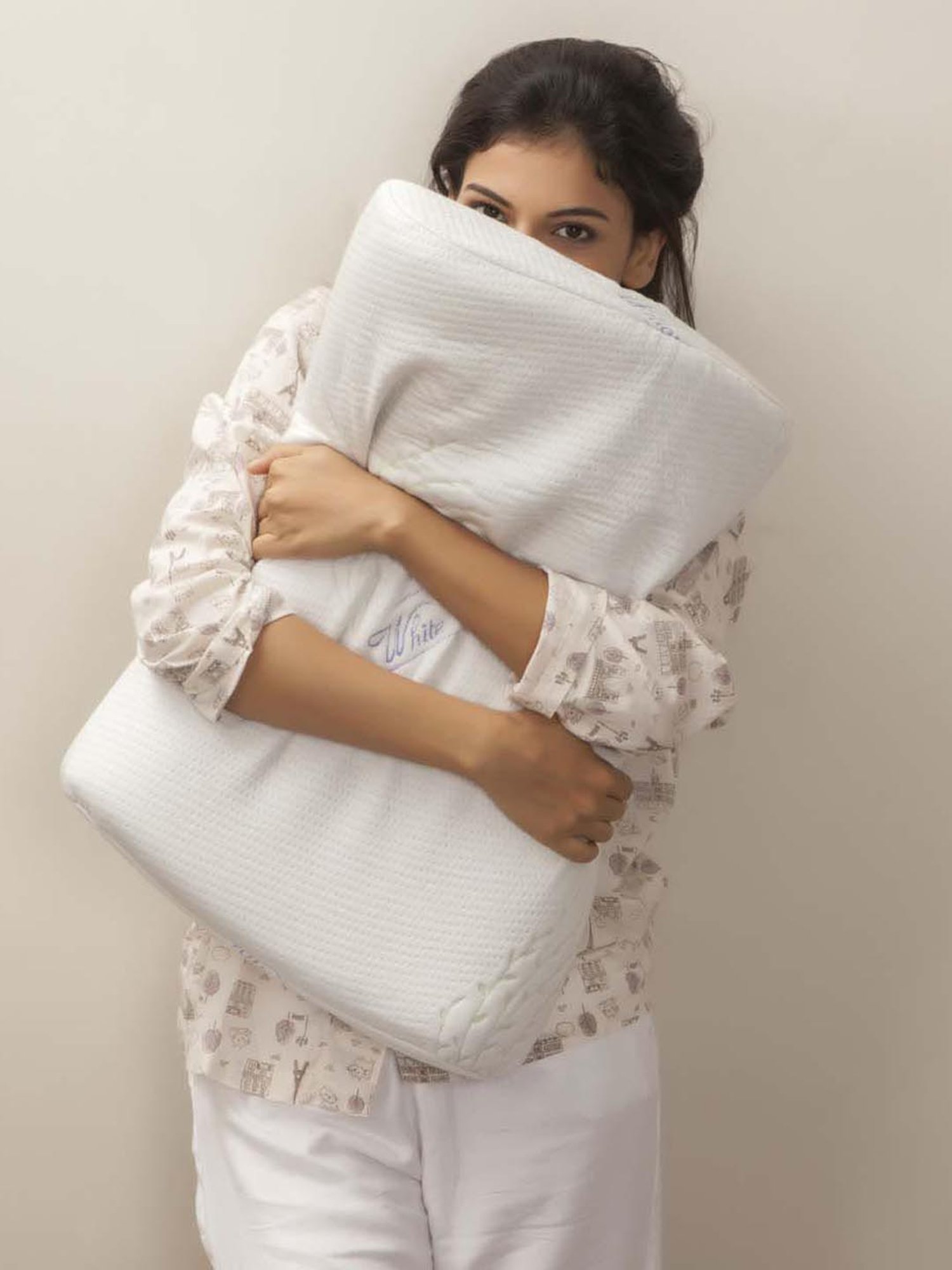 The White Willow White & Green Woven Foam Contour Pillow - Set of 1