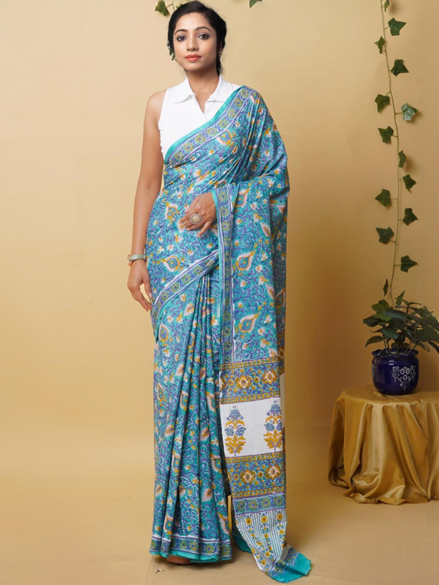 Unnati Silks Blue Cotton Printed Saree With Unstitched Blouse