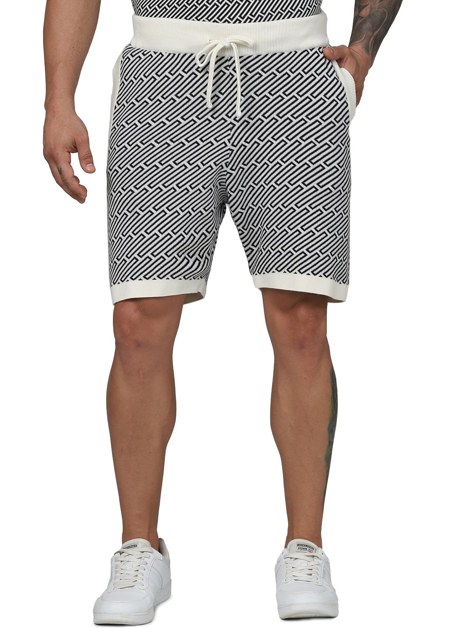 celio* Black & White Regular Fit Graphic Print Cotton Bermuda Shorts
