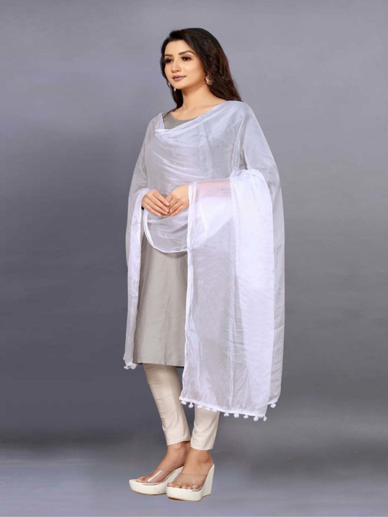 APNISHA White Plain Dupatta