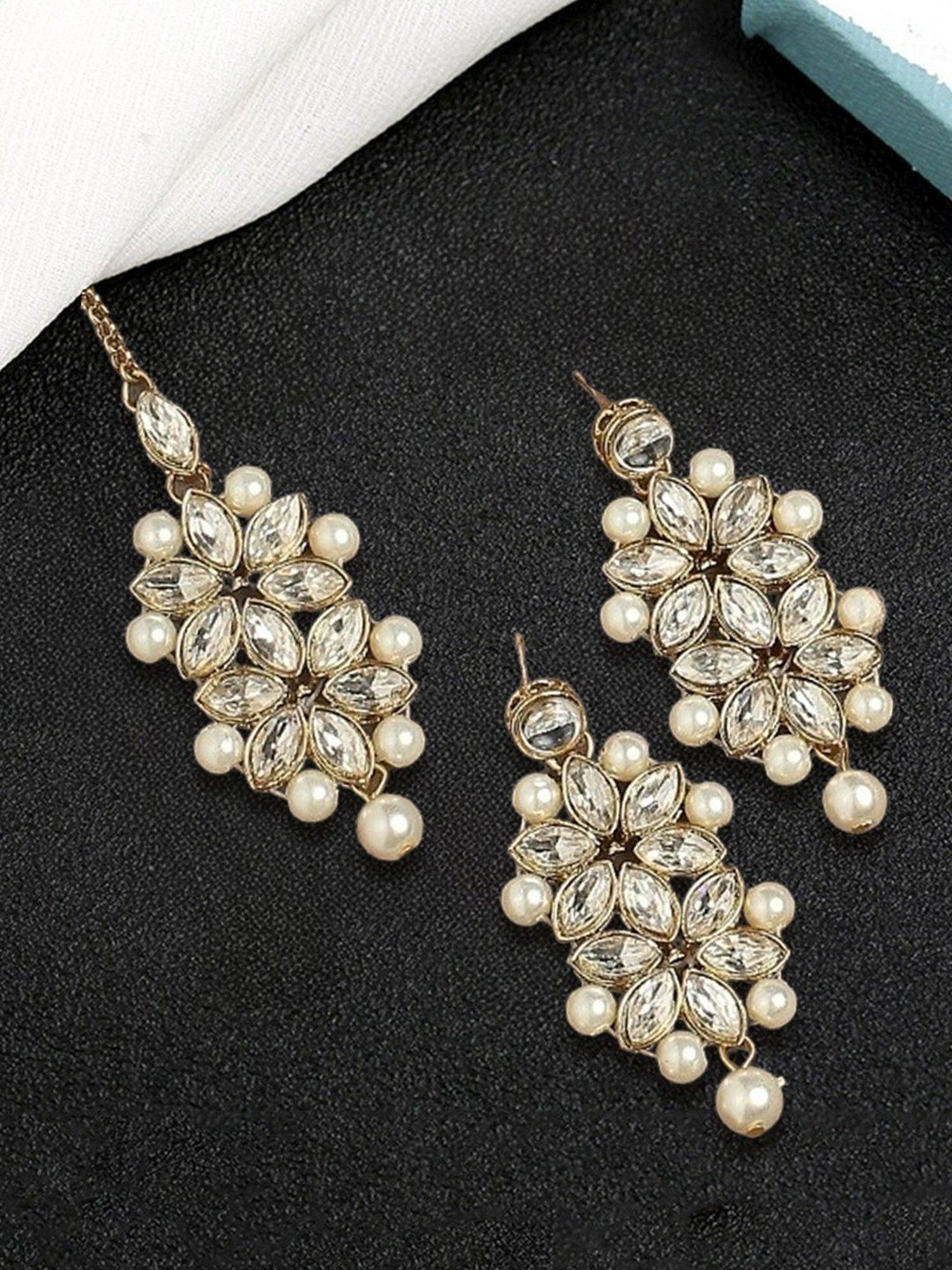 Oomph Gold Tone Kundan & Pearls Ethnic Earring & MaangTikka Set