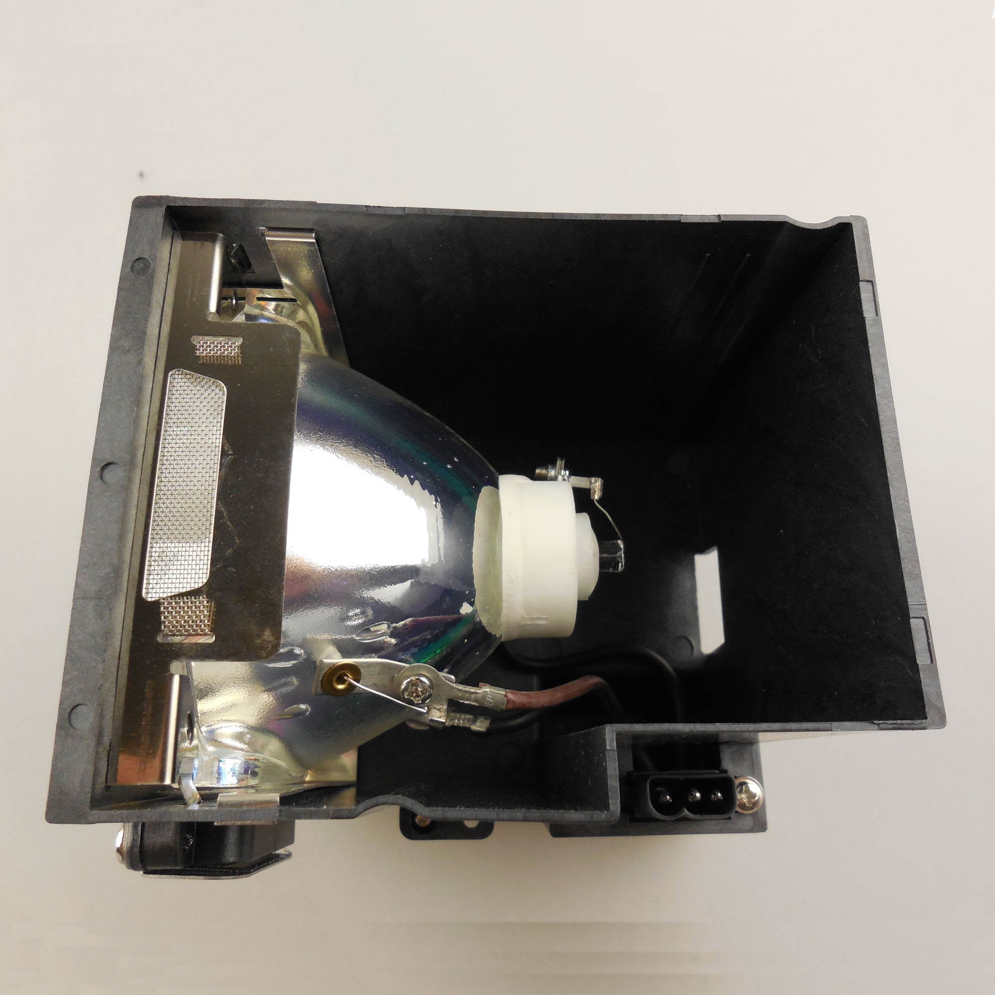Replacement Projector Lamp/bulb POA-LMP104/POALMP104 for SANYO PLC-WF20 / PLC-XF70 / PLV-WF20
