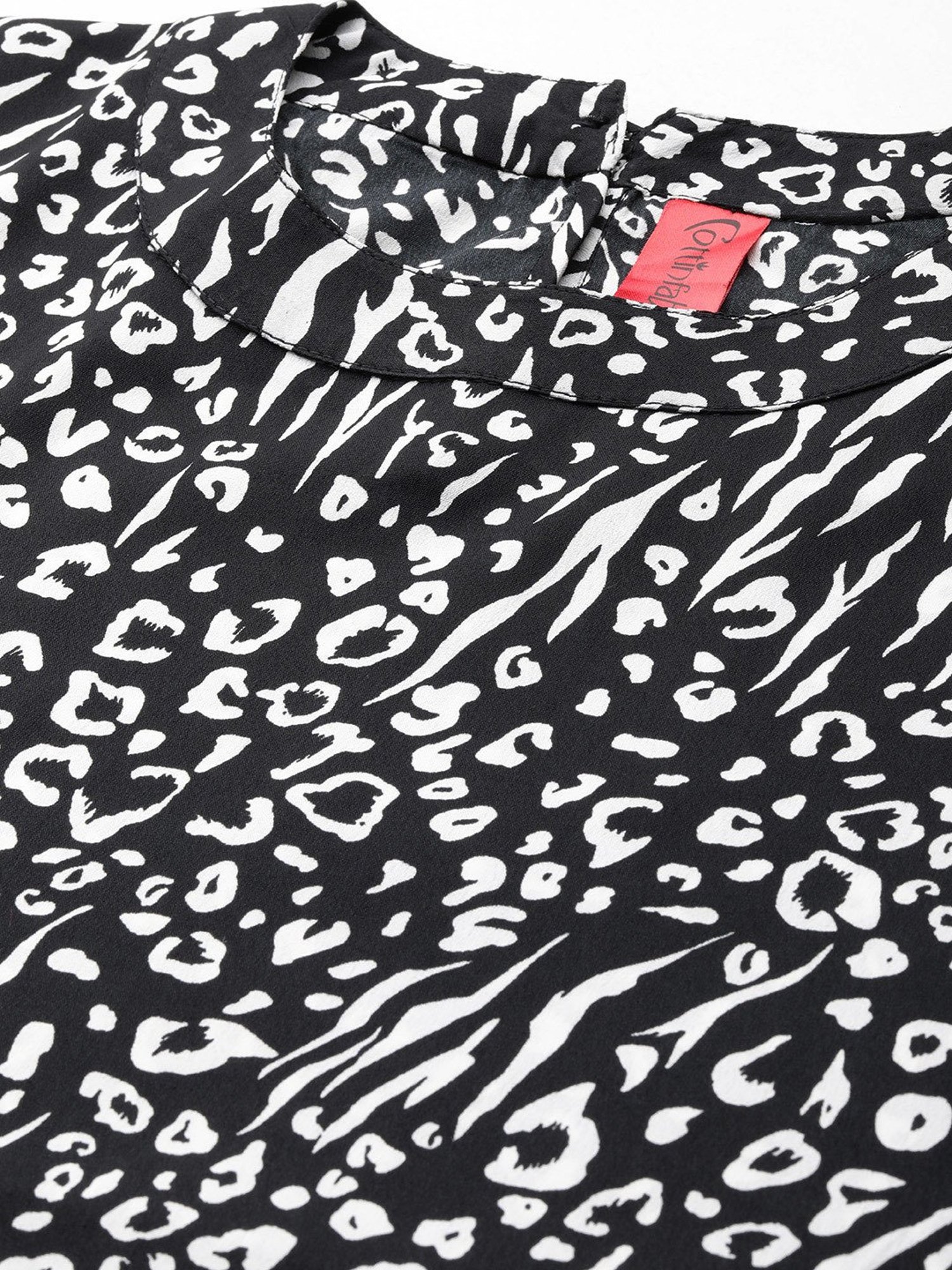 Cottinfab Black & white Printed Kaftan