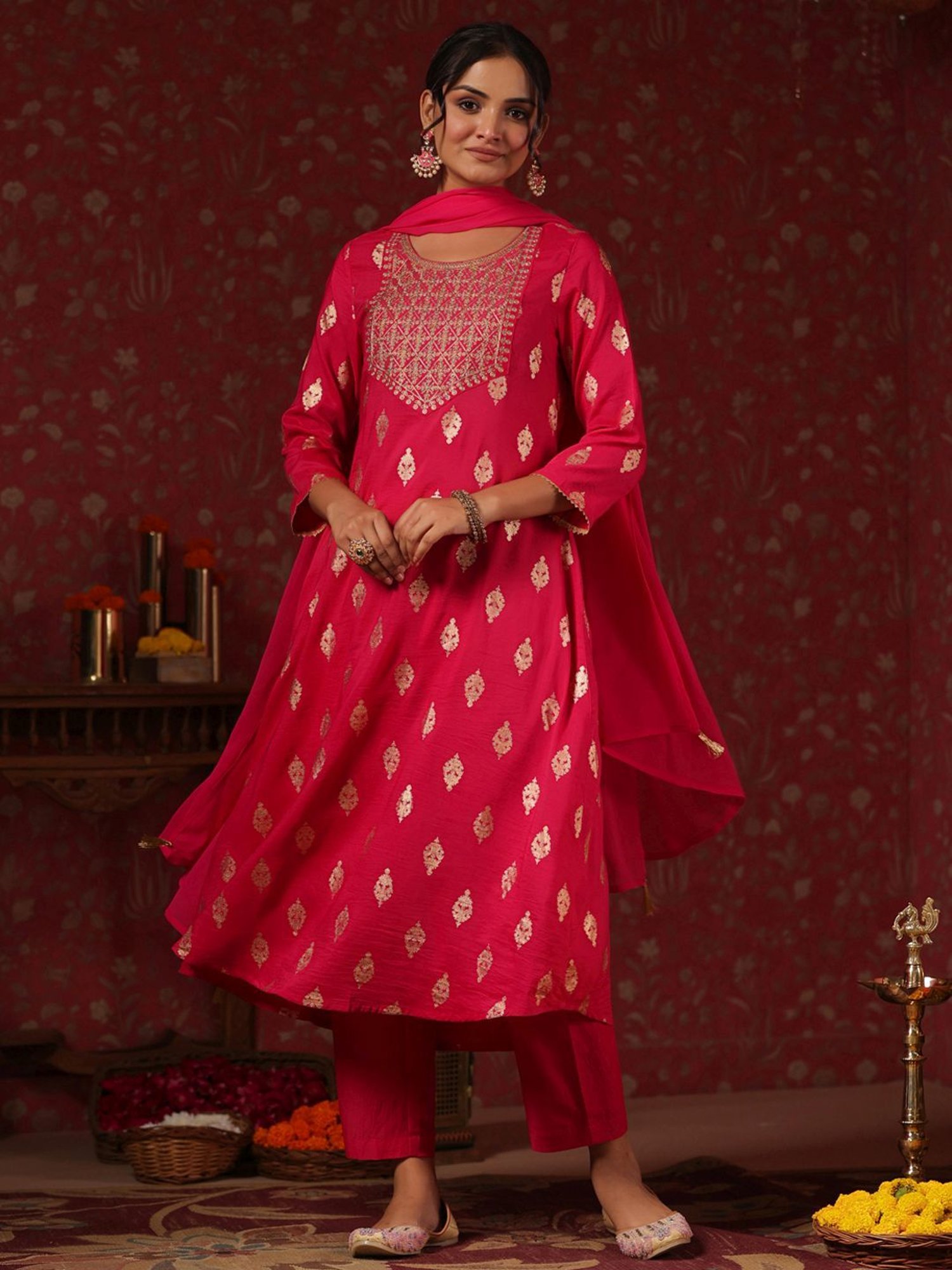 Ishin Pink Embroidered Kurta Pant Set With Dupatta