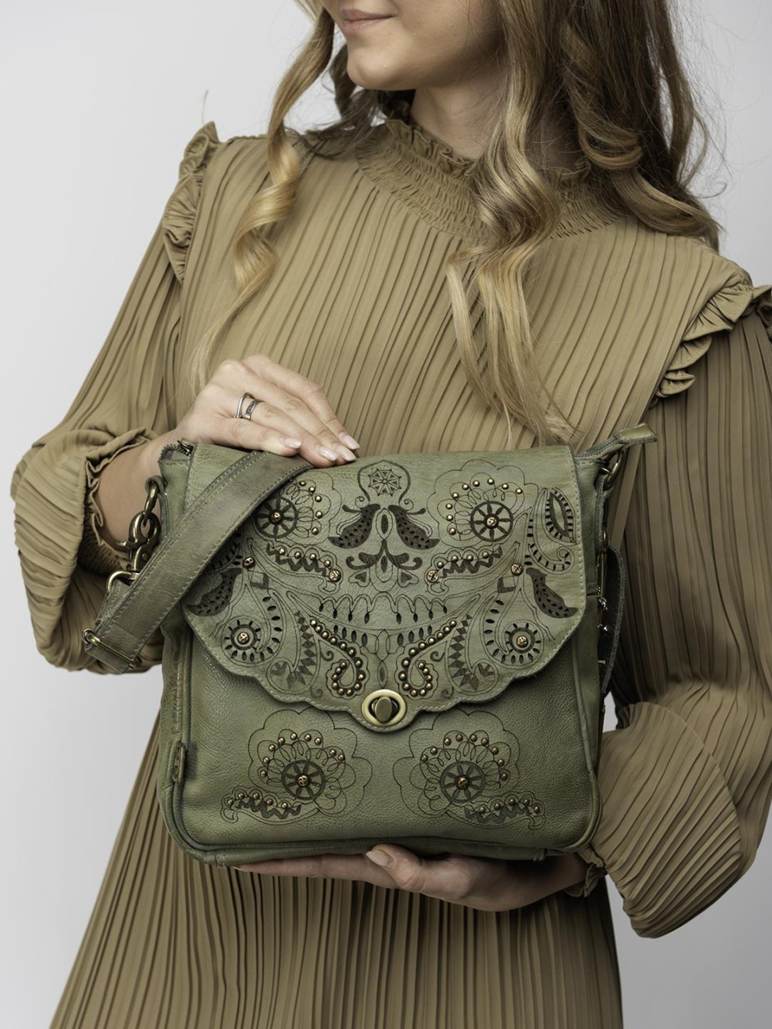 Art N Vintage Carob Olive Leather Textured Small Sling Handbag