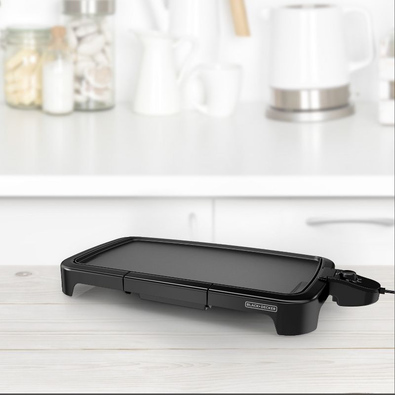 BLACK+DECKER Family-Sized Electric Griddle - Black GD2011B