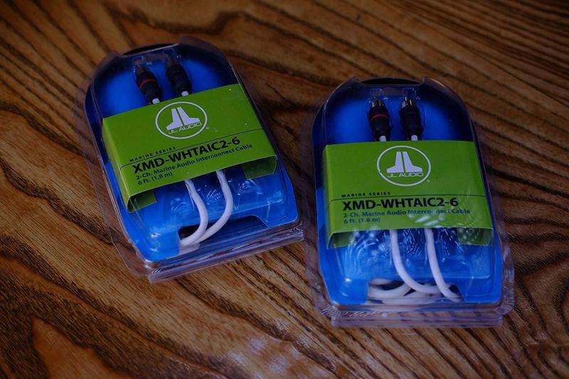 JL Audio&reg; XMD-WHTAIC2-6 2-Channel, 6 ft. (1.83 m) Marine RCA Audio Interconnect