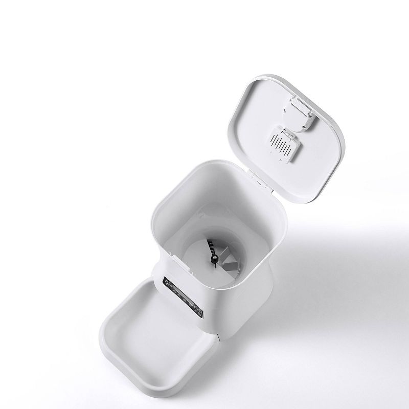 Dogness Automated Pet Feeder - White
