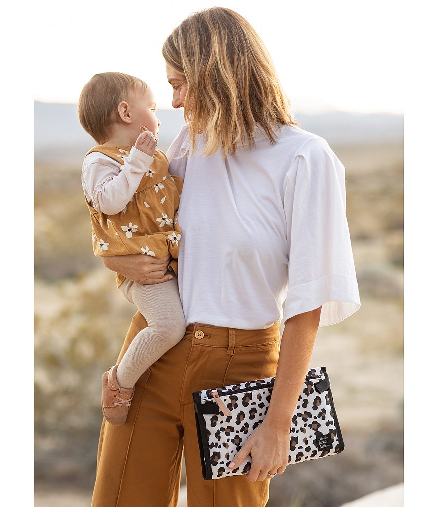 Petunia Pickle Bottom Nimble Diaper Clutch & Changer - Leopard