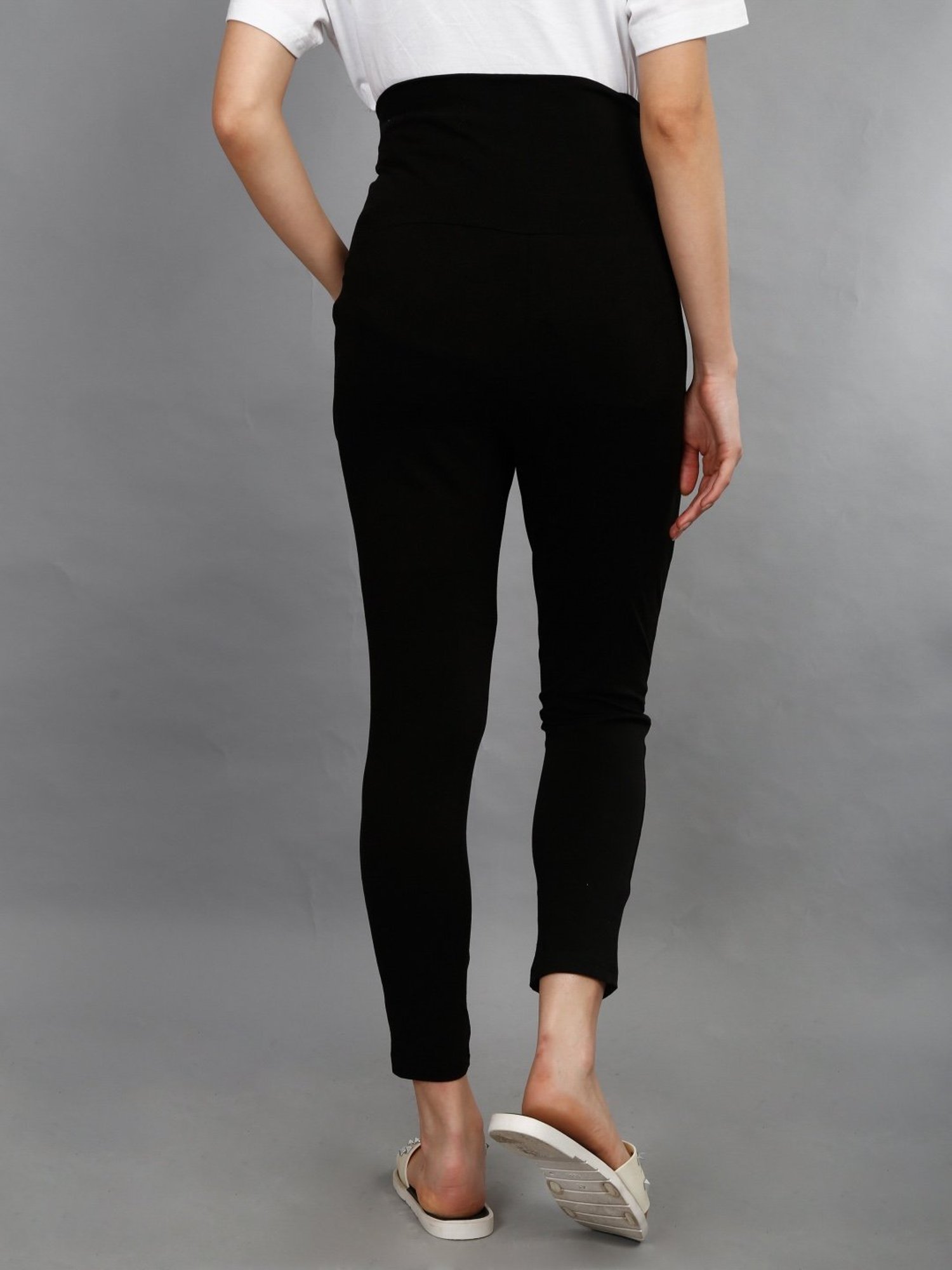 The Mom Store Black Relaxed Fit Leggings