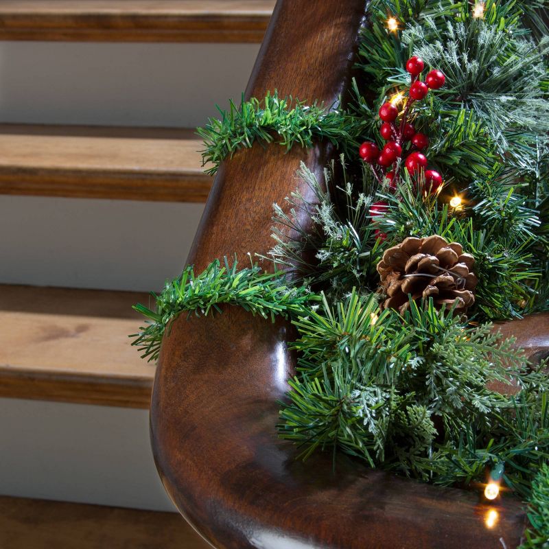 18"/20pk Noble Pine Wreath Holder - GarlandTies