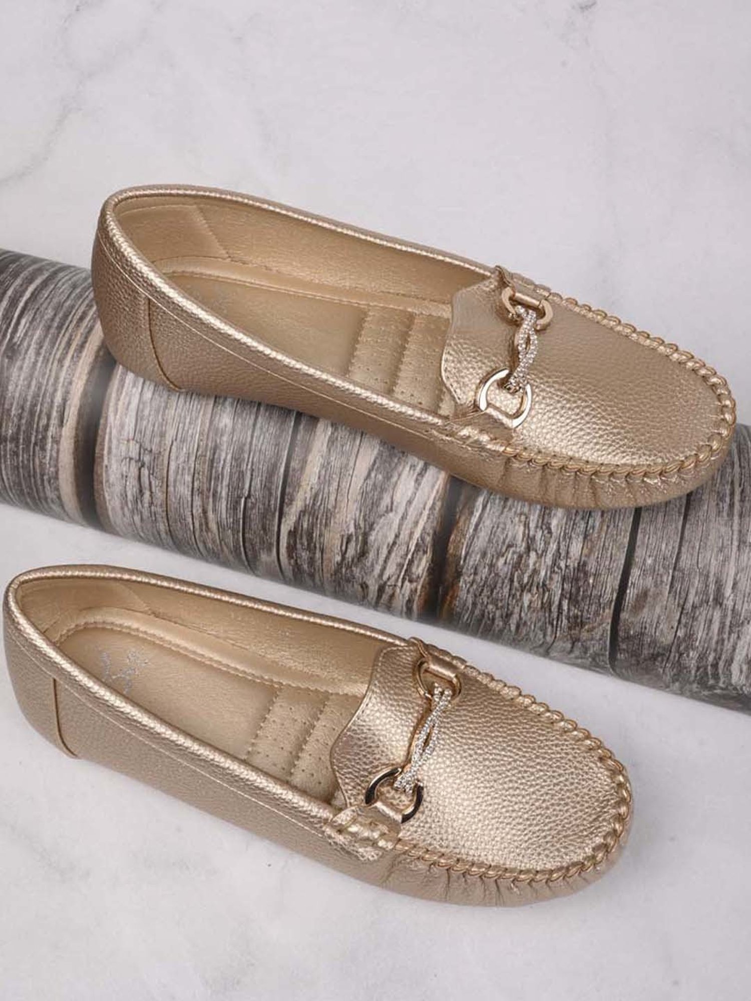 Jove Women's Golden Casual Loafers