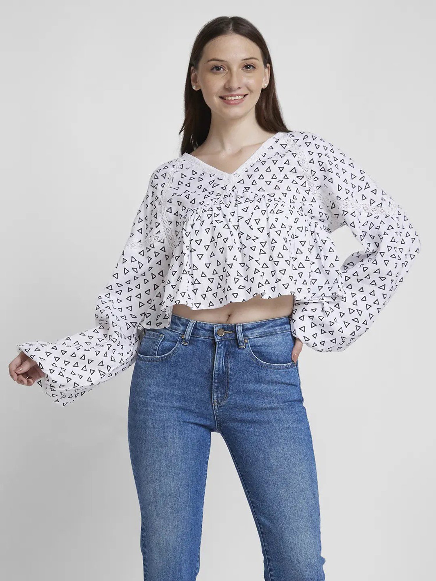 Spykar White & Black Cotton Printed Crop Top