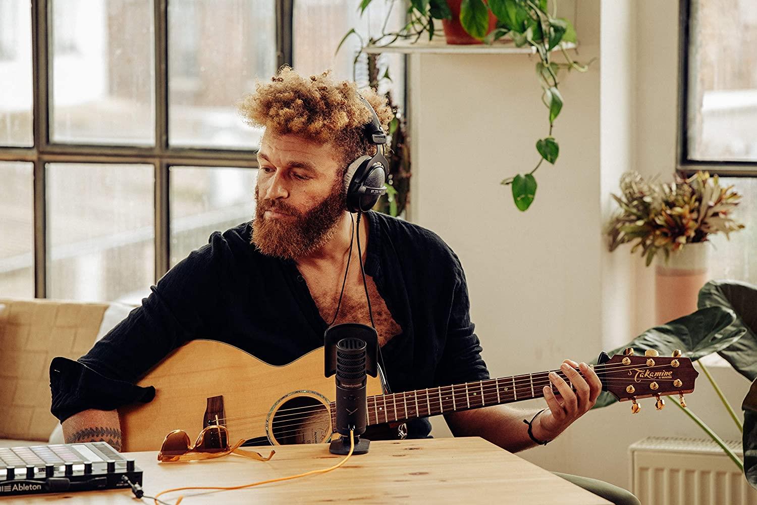 Beyerdynamic FOX Recording Gaming Twitch Streaming Microphone Game Mic+Stand