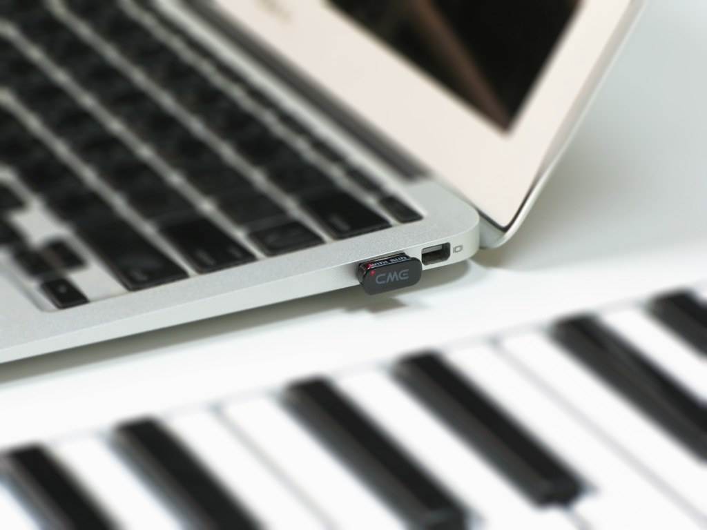 CME Xkey Wireless MIDI (WIDI Bud Bluetooth)
