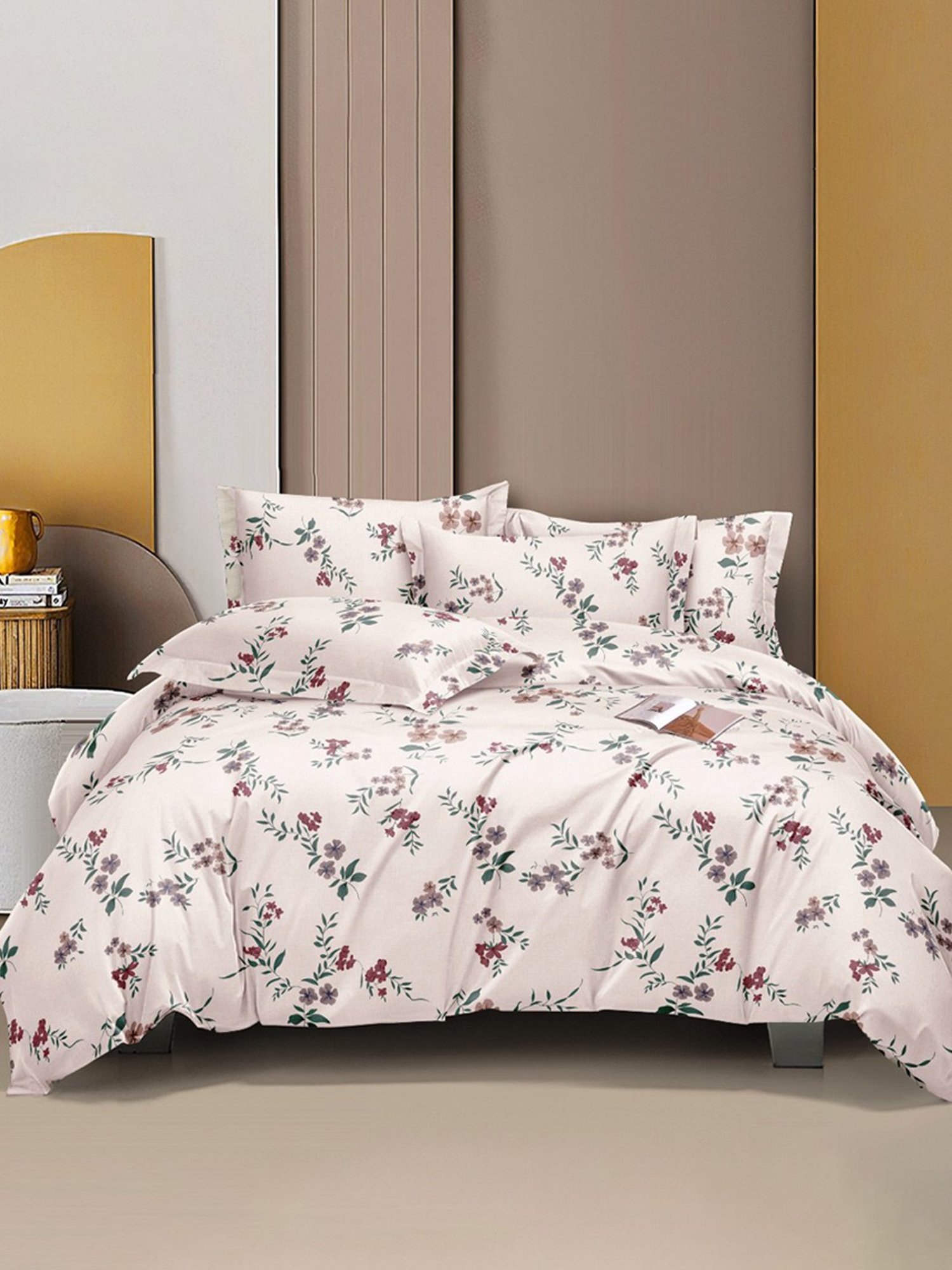 Ariana Forli UltraSoft Floral Pink 140 TC Microfibre Bedsheet with 2 Pillow Covers