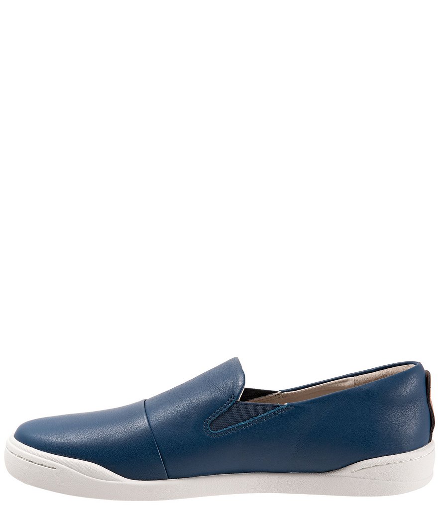 SoftWalk Alexandria Leather Slip-On Sneakers
