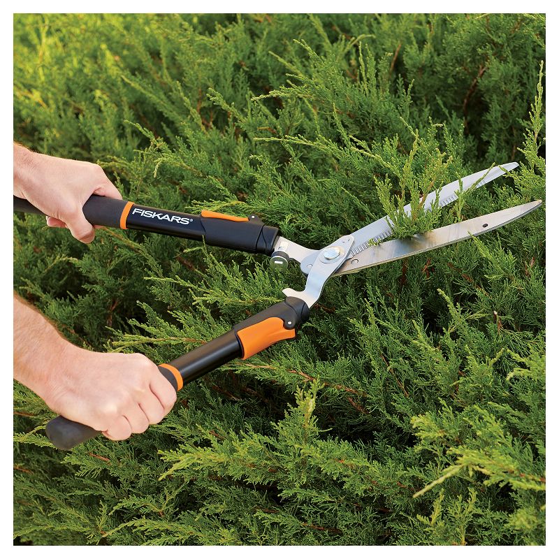 Fiskars Power-Lever 25-33" Extendable Hedge Shears