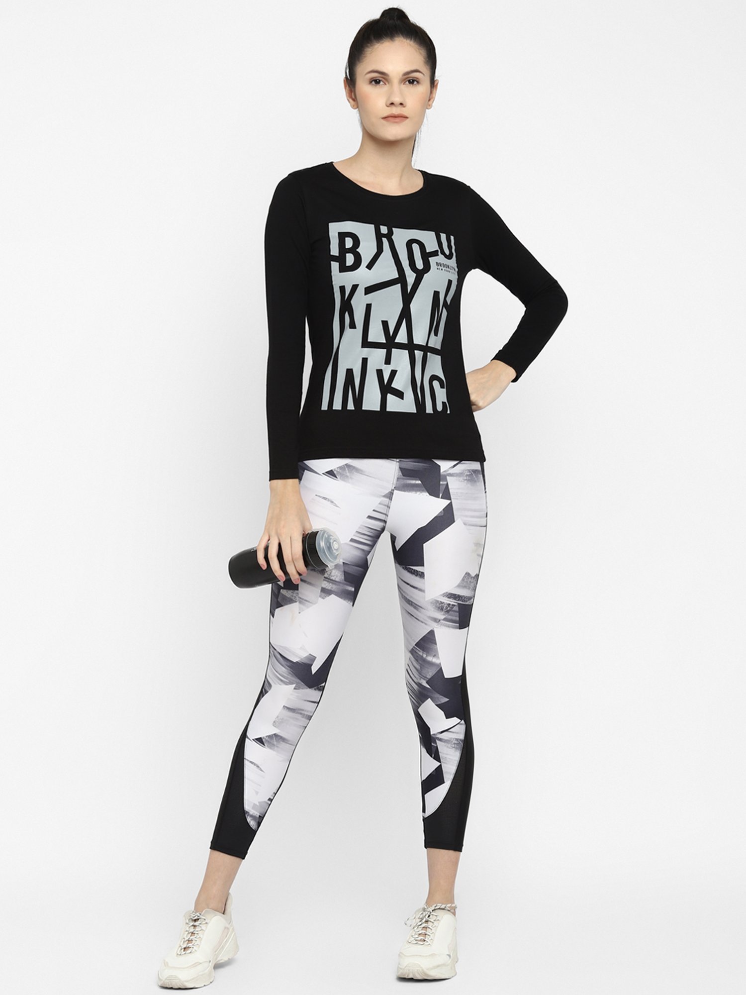 Appulse Black Printed Slim Fit Cotton T-Shirt