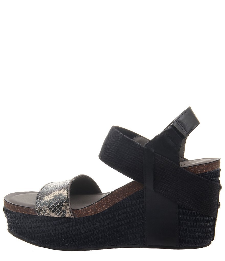 OTBT Bushnell Snake Print Platform Wedges