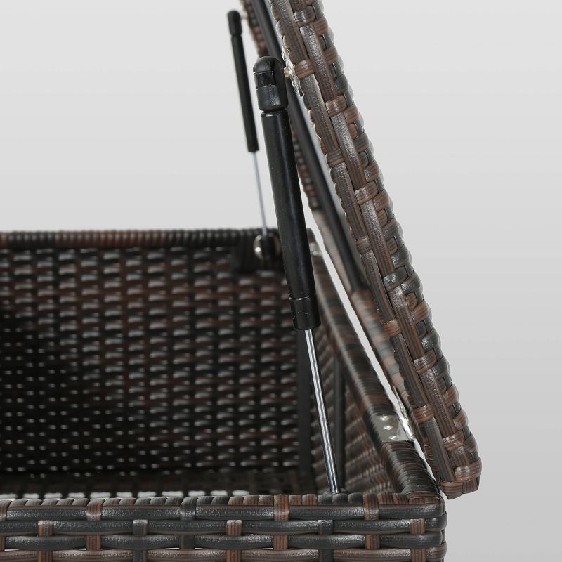 Homz Heavy Duty Modular Clear Plastic Stackable Storage Tote Containers with Latching and Locking Lids, 31 Quart Capacity, 4 Pack