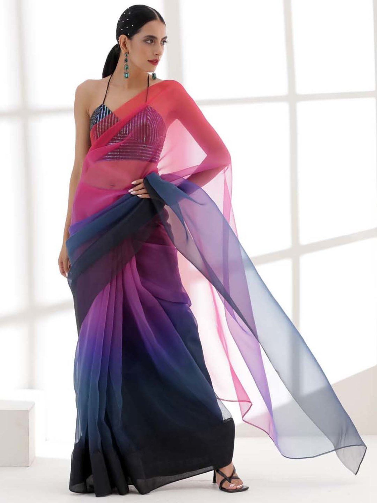 Swtantra Multicolored Organza Ombre Pattern Saree