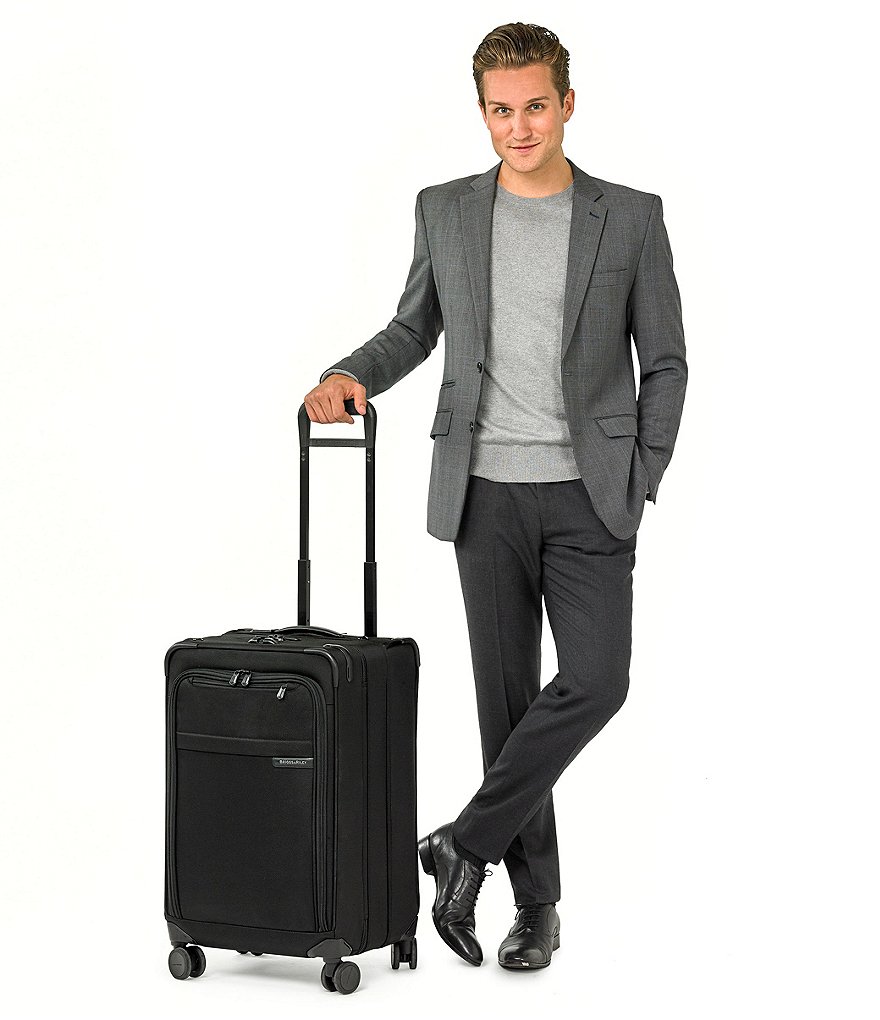 Briggs & Riley Baseline Medium Expandable Trunk Spinner Suitcase
