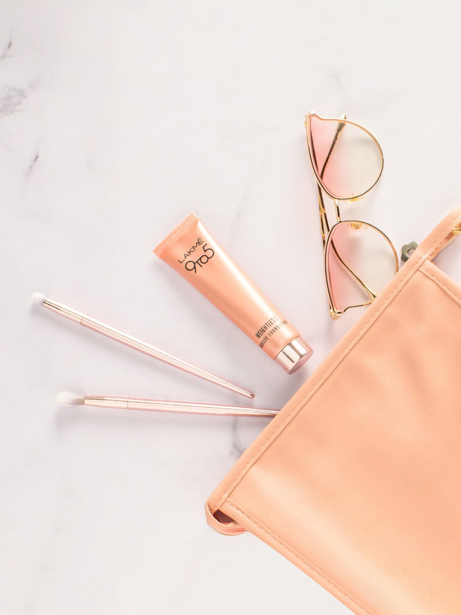 Lakme 9To5 Powerplay Mousse Foundation Rose Honey - 25 gm