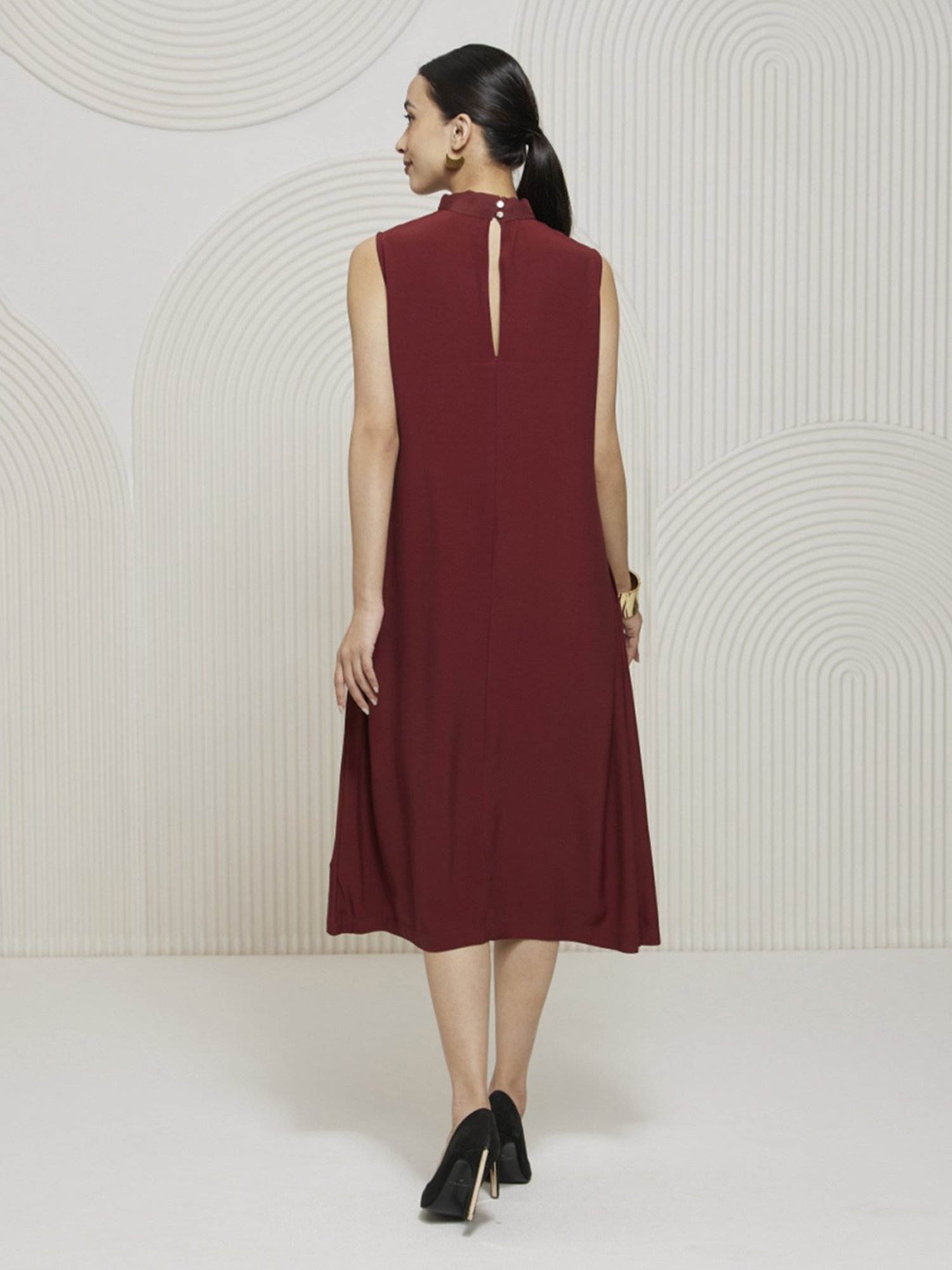 Artagai Tawny Port Elevated Basics Mock Neck Midi Dress