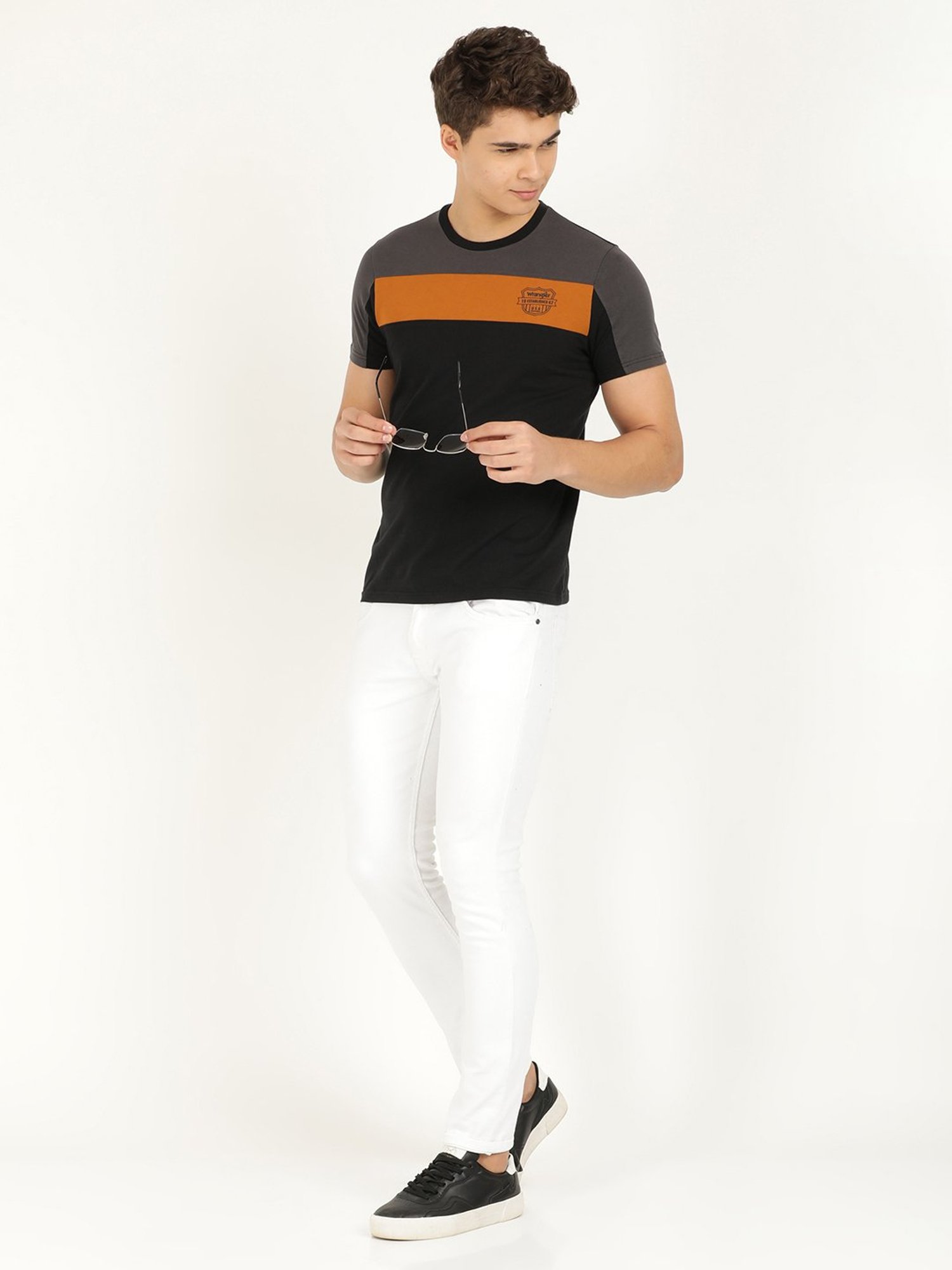 Wrangler Jet Black Cotton Regular Fit Printed T-Shirt